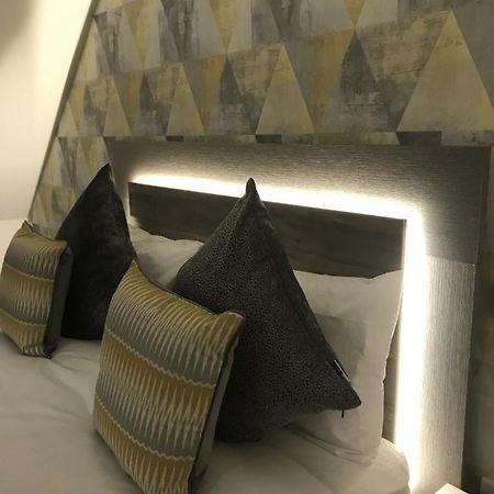 Sunset Studio Apartments Aberaeron Extérieur photo